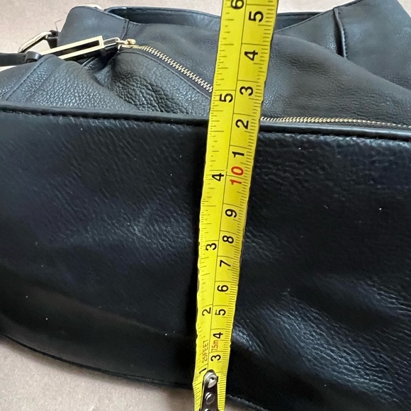 Kelsi Dagger Black Leather Handbag With Adjustable Crossbody Strap Gold Hardware - Picture 9 of 11